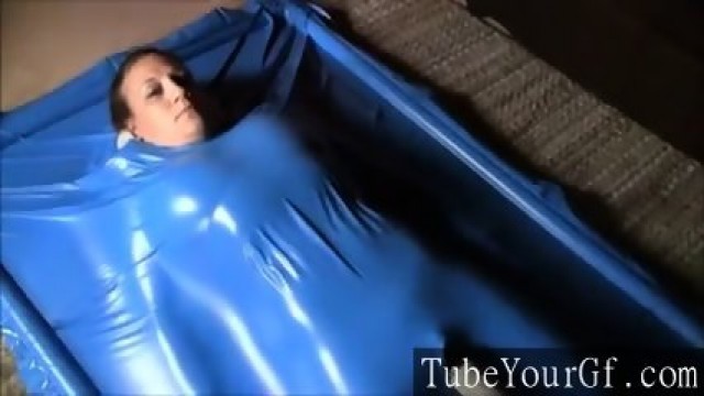 Cumming In Vacuum Bed