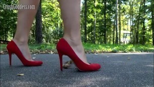 Sexy outside Crawdad Crush under Red Heels.