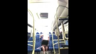 Chubby Guy Wank in Buss