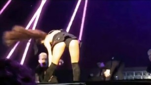 Ariana Grande Shaking Ass Live - Break Free PMV