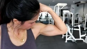 Biceps Girls 1