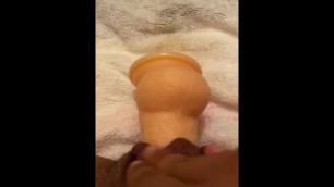 Squirt while Slapping my Pussy. yes Daddy